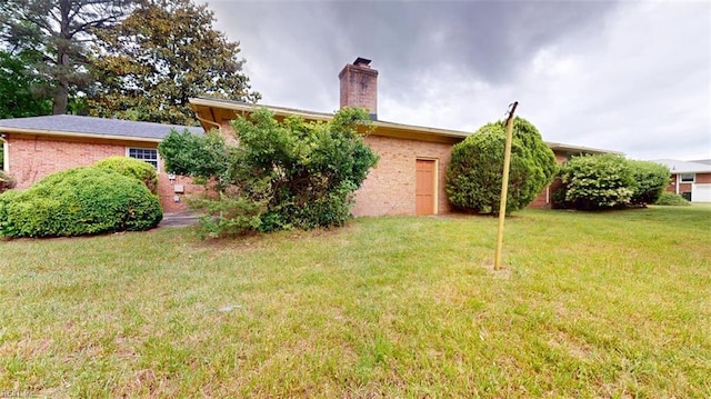 1030 Mary Peake Blvd, Hampton, VA 23666 - view of green lawn