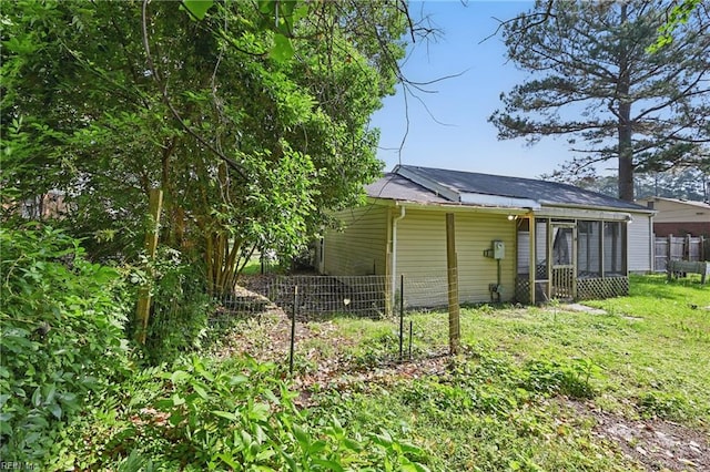 3813 Honeytree Ln, Virginia Beach, VA 23452 - back of property with fence and a sunroom