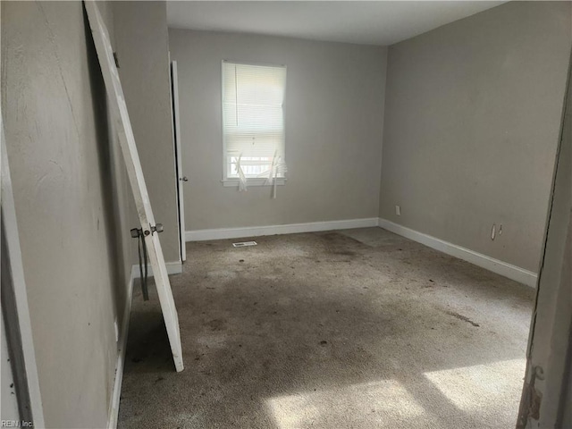 106 Clyde St, Hampton, VA 23669 - empty room featuring carpet and baseboards