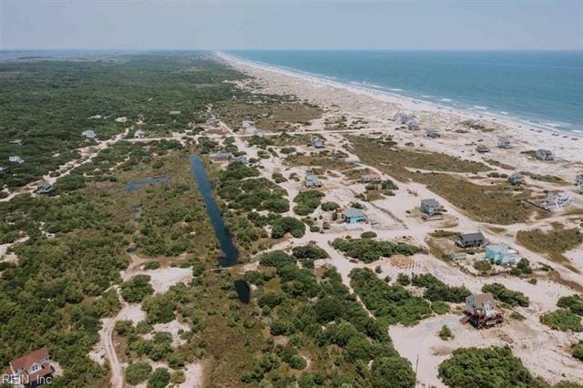 1668 Midland Rd, Corolla, NC 27927