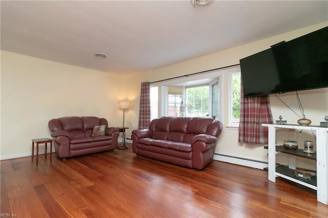 101 Stadium Dr, Chesapeake, VA 23322 - living area featuring wood finished floors and baseboards