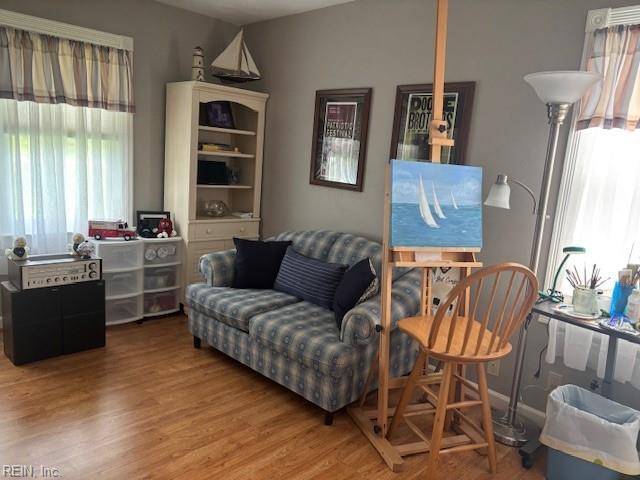 31154 Cardinal Ave, Franklin, VA 23851 - living room with wood finished floors