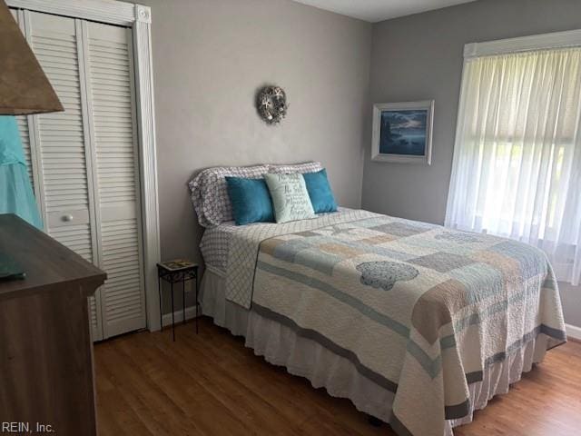 31154 Cardinal Ave, Franklin, VA 23851 - bedroom with wood finished floors and a closet