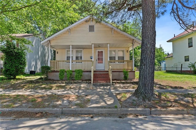 410 Craig St, Norfolk, VA 23523 - bungalow-style home with covered porch