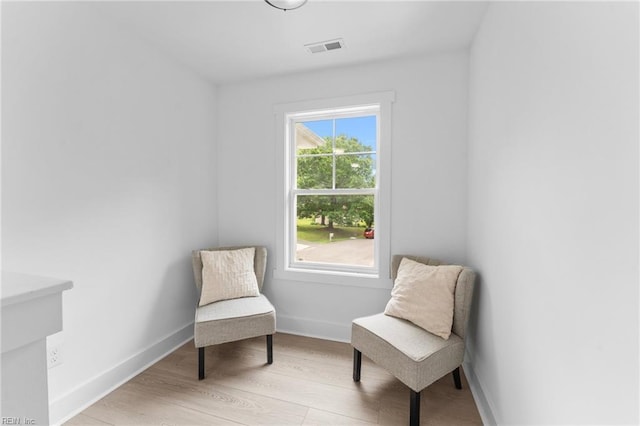 107 Wheeley Cir, Yorktown, VA 23693 - living area with light wood-style floors and baseboards