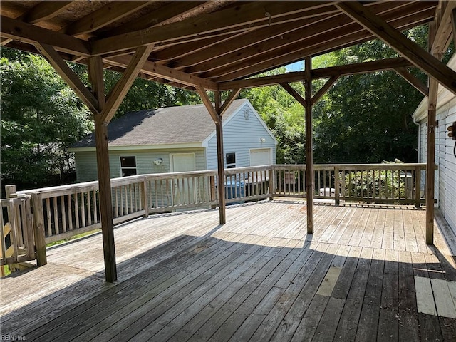 1224 Old Clubhouse Rd, Virginia Beach, VA 23453 - wooden terrace featuring an outbuilding and a detached garage