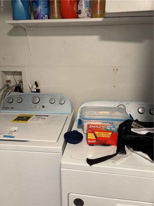 3684 Windmill Dr, Virginia Beach, VA 23453 - laundry area featuring separate washer and dryer