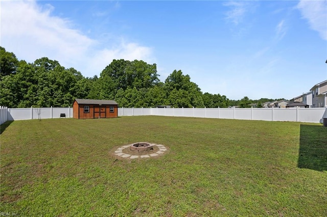 130 Rochdale Ln, Suffolk, VA 23434 - view of yard with a fire pit