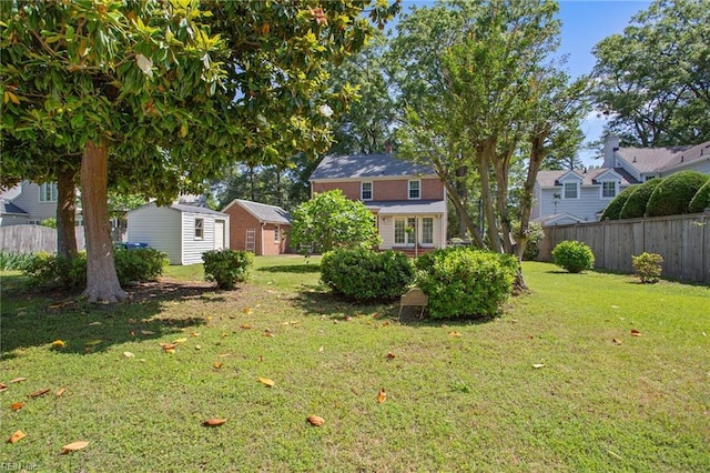 9913 River Rd, Newport News, VA 23601 - view of yard
