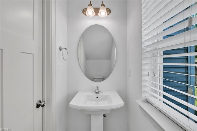 208 Mayberry Ct, Newport News, VA 23601 - view of bathroom