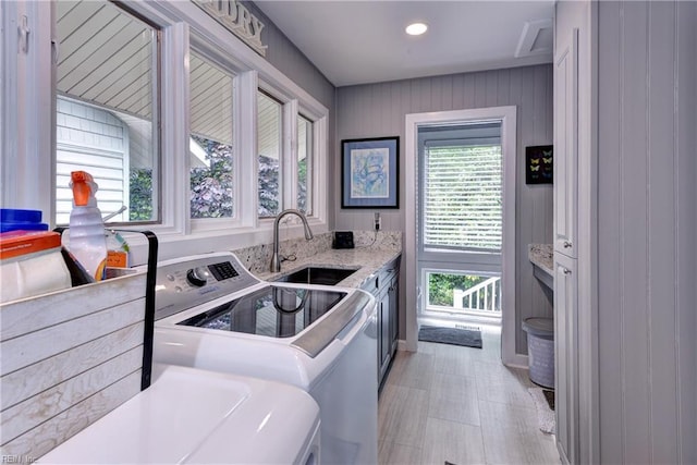 103 Acacia Ct, Williamsburg, VA 23185 - laundry area with independent washer and dryer and recessed lighting