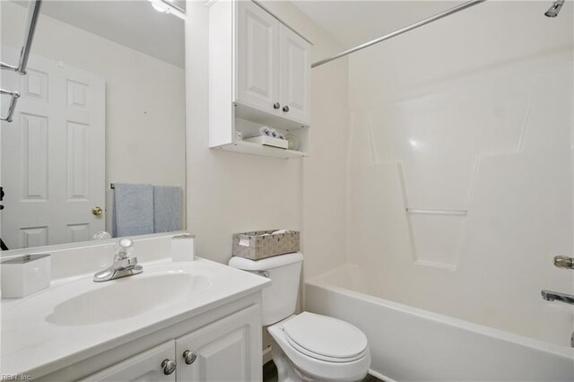 610 Barberton Dr, Virginia Beach, VA 23451 - full bath featuring toilet, vanity, and shower / bath combination