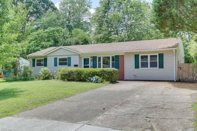 541 Mango Dr, Virginia Beach, VA 23452 - ranch-style house featuring concrete driveway