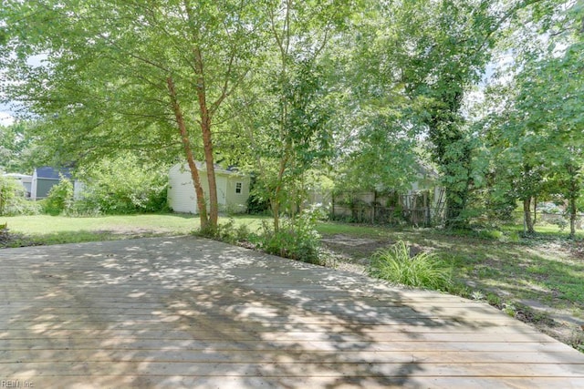 541 Mango Dr, Virginia Beach, VA 23452 - wooden terrace featuring an outdoor structure