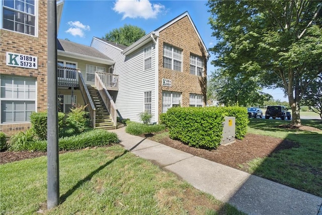 5165 Thatcher Way, Virginia Beach, VA 23456 - view of building exterior featuring stairway