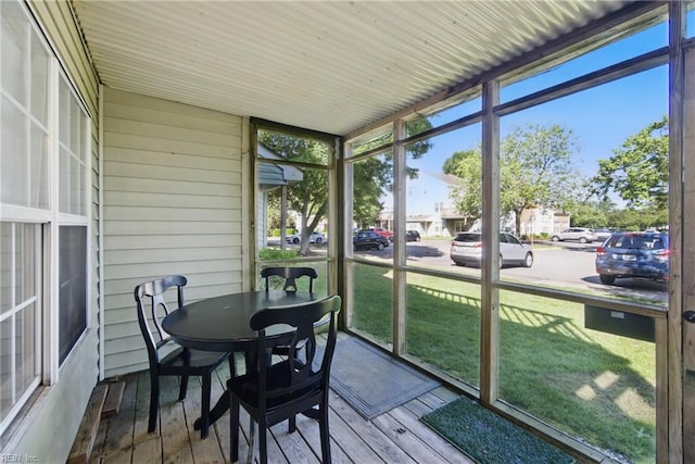 5165 Thatcher Way, Virginia Beach, VA 23456 - sunroom featuring healthy amount of natural light and outdoor dining area