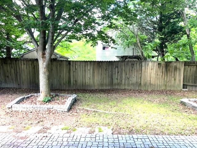 111 Chardonnay Rd, Williamsburg, VA 23185 - view of fenced backyard