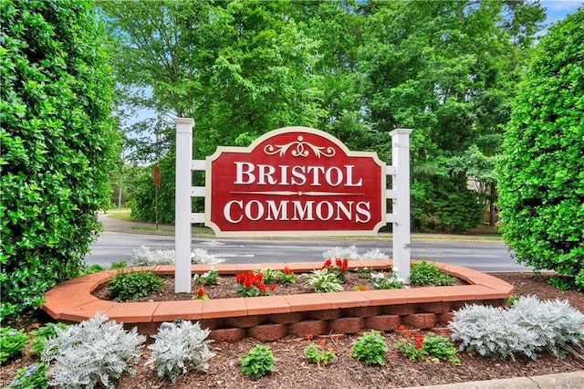 303 Settlement Dr Unit 303, Williamsburg, VA 23188 - view of community sign