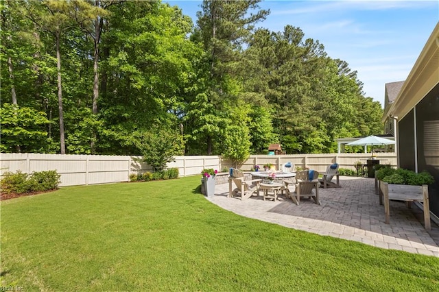 531 Middleton Way, Chesapeake, VA 23322 - view of yard with a patio area