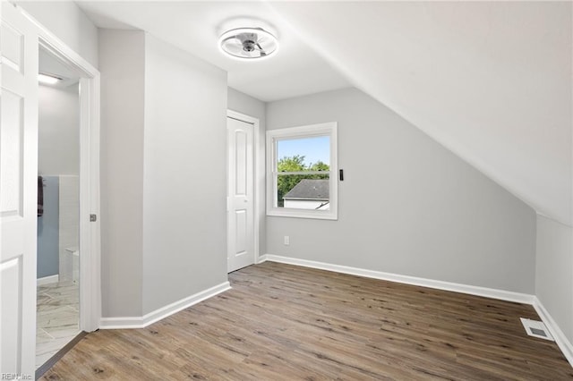 31 W Sunset Rd, Hampton, VA 23669 - bonus room featuring wood finished floors, lofted ceiling, and baseboards