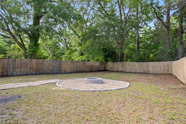 31 W Sunset Rd, Hampton, VA 23669 - view of yard featuring a fire pit