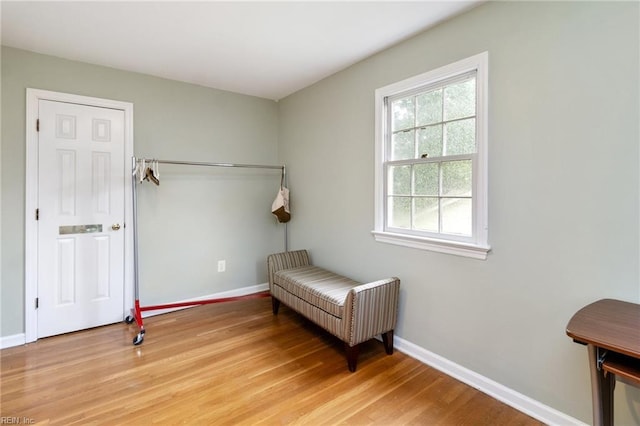 8 Assembly Ct, Newport News, VA 23606 - living area featuring baseboards and light wood-style flooring