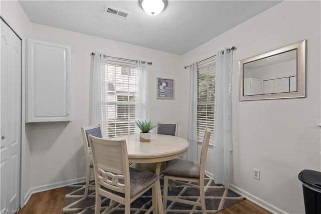 3012 Trappers Run, Chesapeake, VA 23321 - dining space with dark wood finished floors and baseboards