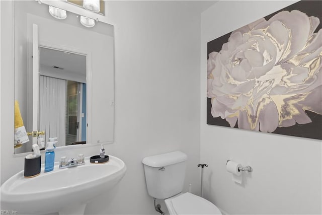 3012 Trappers Run, Chesapeake, VA 23321 - half bathroom featuring a sink and toilet