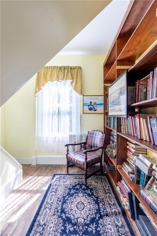 218 Mt Vernon Ave, Portsmouth, VA 23707 - living area featuring wood finished floors and baseboards