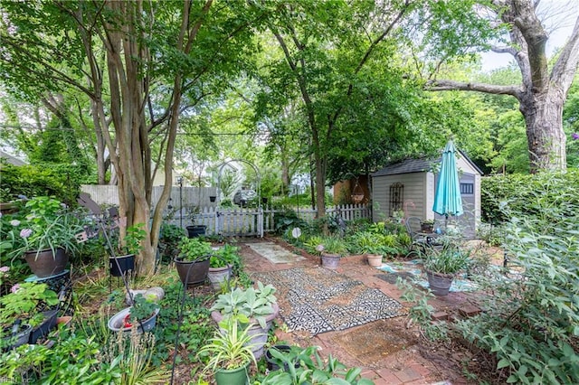 218 Mt Vernon Ave, Portsmouth, VA 23707 - view of yard