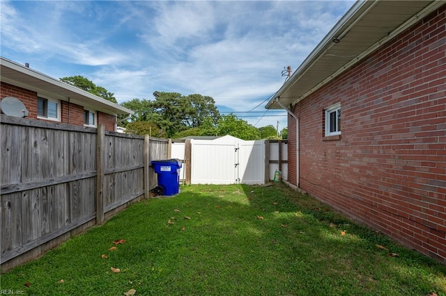 8121 Walters Dr, Norfolk, VA 23518 - fenced backyard with a gate