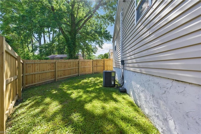 1219 Milton St, Norfolk, VA 23505 - view of yard featuring central AC unit