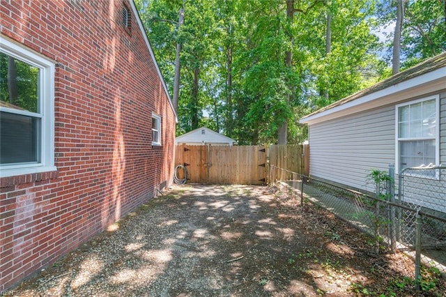 1204 Elder Ave, Chesapeake, VA 23325 - view of yard