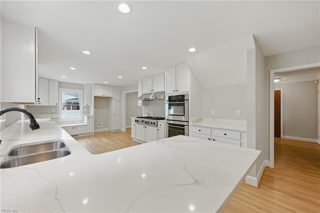 4328 Thoroughgood Dr, Virginia Beach, VA 23455 - kitchen featuring a sink, appliances with stainless steel finishes, light wood finished floors, baseboards, and recessed lighting