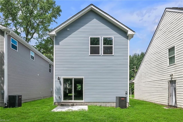 308 N Division St Unit B, Suffolk, VA 23434 - back of house with cooling unit and a yard