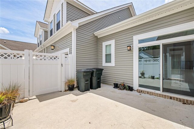 1400 Acadian Dr Unit A, Suffolk, VA 23434 - view of patio with a gate