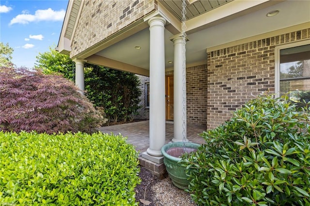 1825 N Alanton Dr, Virginia Beach, VA 23454 - exterior view of brick siding