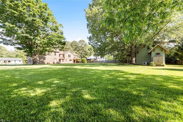 1825 N Alanton Dr, Virginia Beach, VA 23454 - view of yard