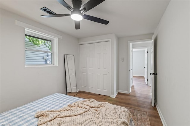 10 Hopkins St, Hampton, VA 23663 - bedroom featuring wood finished floors, a closet, baseboards, and ceiling fan