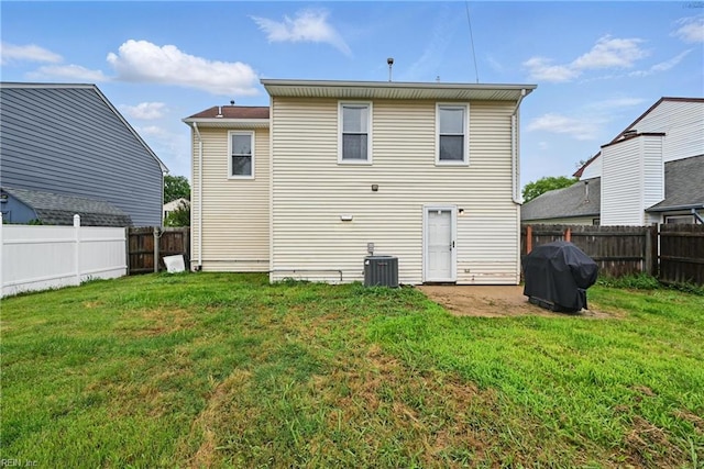 1405 Collingswood Trl, Virginia Beach, VA 23464 - rear view of house featuring central AC