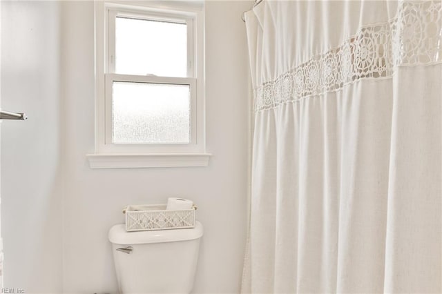 433 Fall Ridge Ln, Chesapeake, VA 23322 - bathroom featuring healthy amount of natural light and toilet