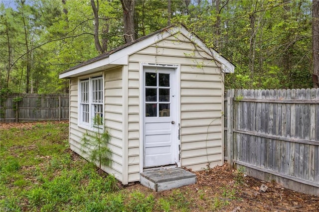 203 Old Seaford Rd, Seaford, VA 23696 - view of shed with a fenced backyard