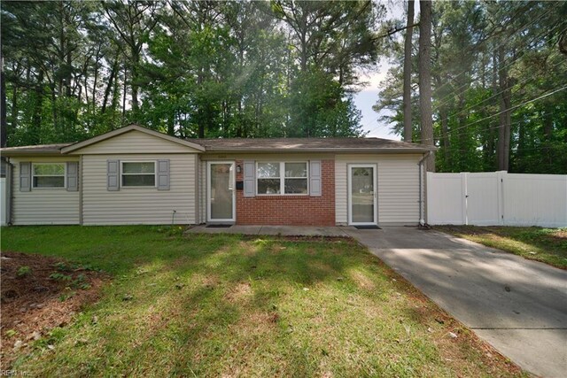 500 Mango Dr, Virginia Beach, VA 23452 - view of front of property featuring a gate and brick siding