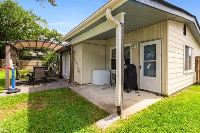 441 Cummings Rd, Virginia Beach, VA 23452 - rear view of house with a patio area and a pergola