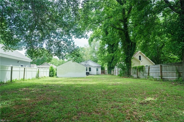 12 Benton Ave, Portsmouth, VA 23702 - view of yard