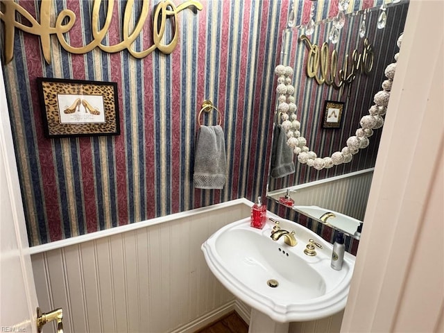401 Muirfield, Smithfield, VA 23430 - bathroom featuring wallpapered walls and a sink