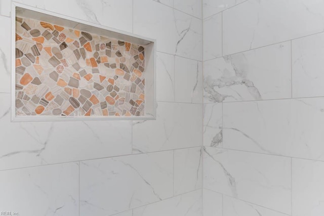 5833 Hedgerow Ln, Portsmouth, VA 23703 - bathroom view