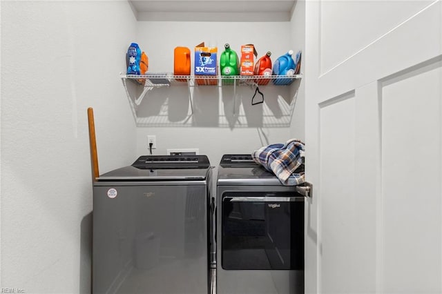 110 Georgia Dr, Elizabeth City, NC 27909 - laundry room featuring washing machine and clothes dryer