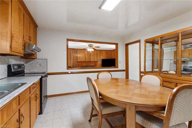 8 Marilea Cir, Newport News, VA 23606 - dining room with a ceiling fan, light flooring, and baseboards