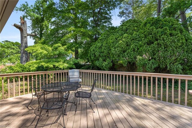 8 Marilea Cir, Newport News, VA 23606 - deck featuring outdoor dining area and view of wooded area